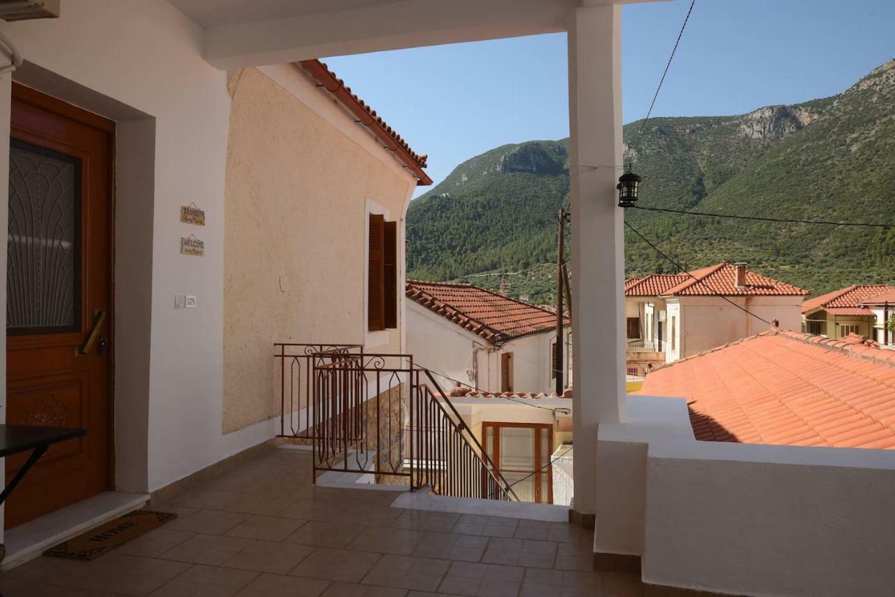 Karinia Home Leonidio Exterior photo